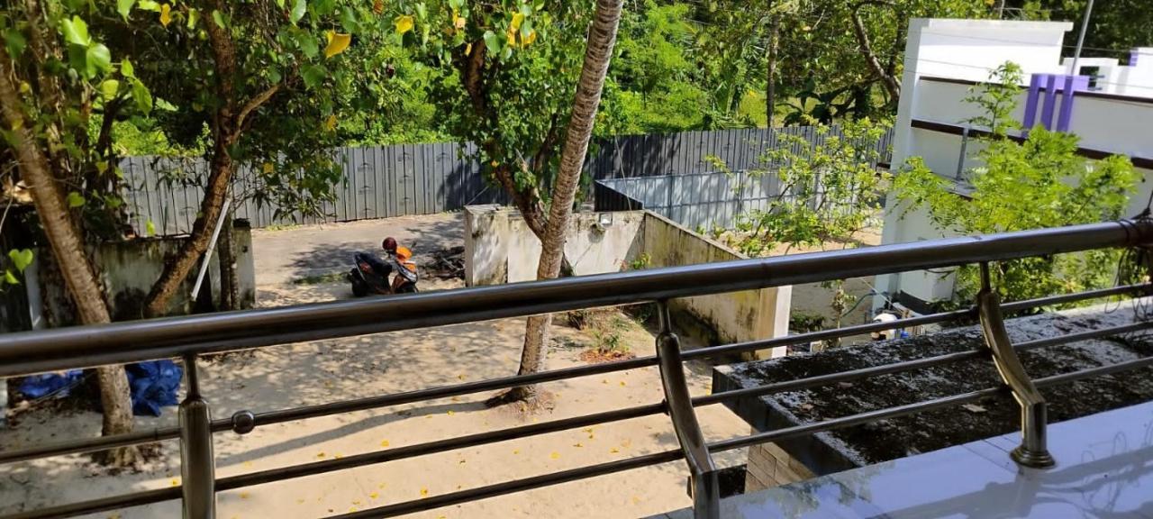 Marari Sibiya Beach Villa Mararikulam Luaran gambar