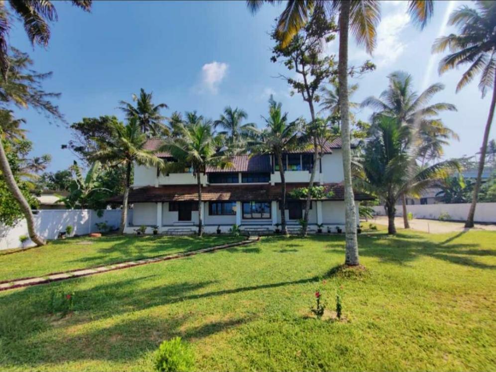 Marari Sibiya Beach Villa Mararikulam Luaran gambar