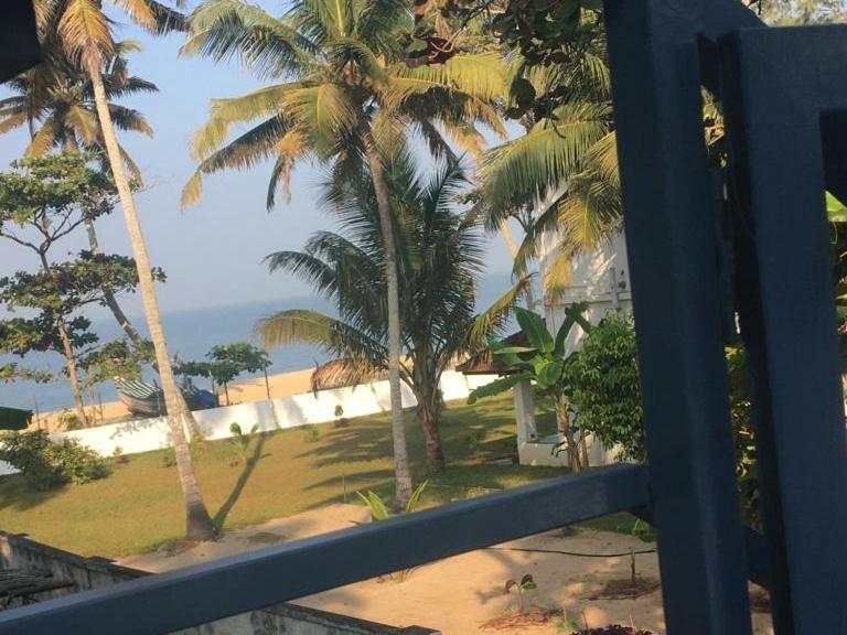 Marari Sibiya Beach Villa Mararikulam Luaran gambar
