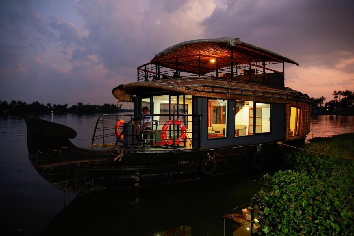 Marari Sibiya Beach Villa Mararikulam Luaran gambar