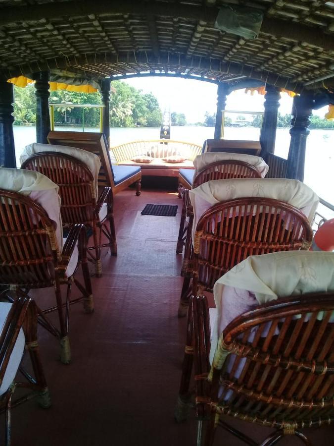 Marari Sibiya Beach Villa Mararikulam Luaran gambar